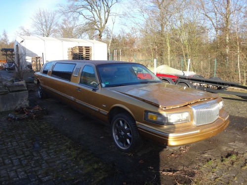 Lincoln town car stretch - lincoln,